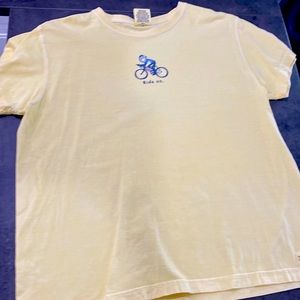 Ladies Size Large Life Is Good T-shirt